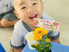 HOẠT ĐỘNG CẮM HOA TẶNG MẸ