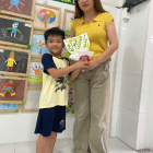 Bé rất thích giờ vận động và hoạt động trải nghiệm ở trường. Về nhà lúc nào cũng kể chuyện về cô và các bạn. Phụ huynh yên tâm 10/10.”