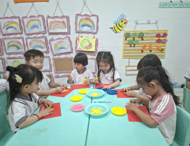 Album Hoạt động 