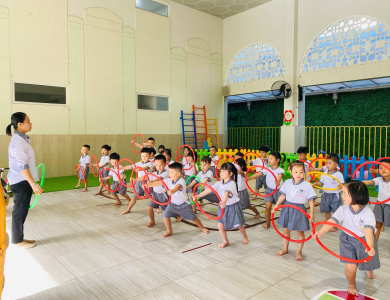 Tiết học thể chất khối lớp chồi: 