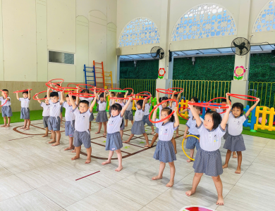 Tiết học thể chất khối lớp chồi: 