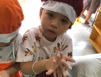 TRÔI NƯỚC TẶNG MẸ NGÀY 8/3