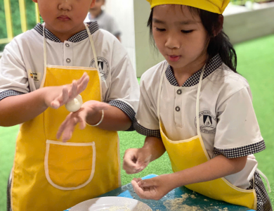 TRÔI NƯỚC TẶNG MẸ NGÀY 8/3