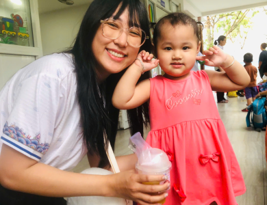 TRÔI NƯỚC TẶNG MẸ NGÀY 8/3