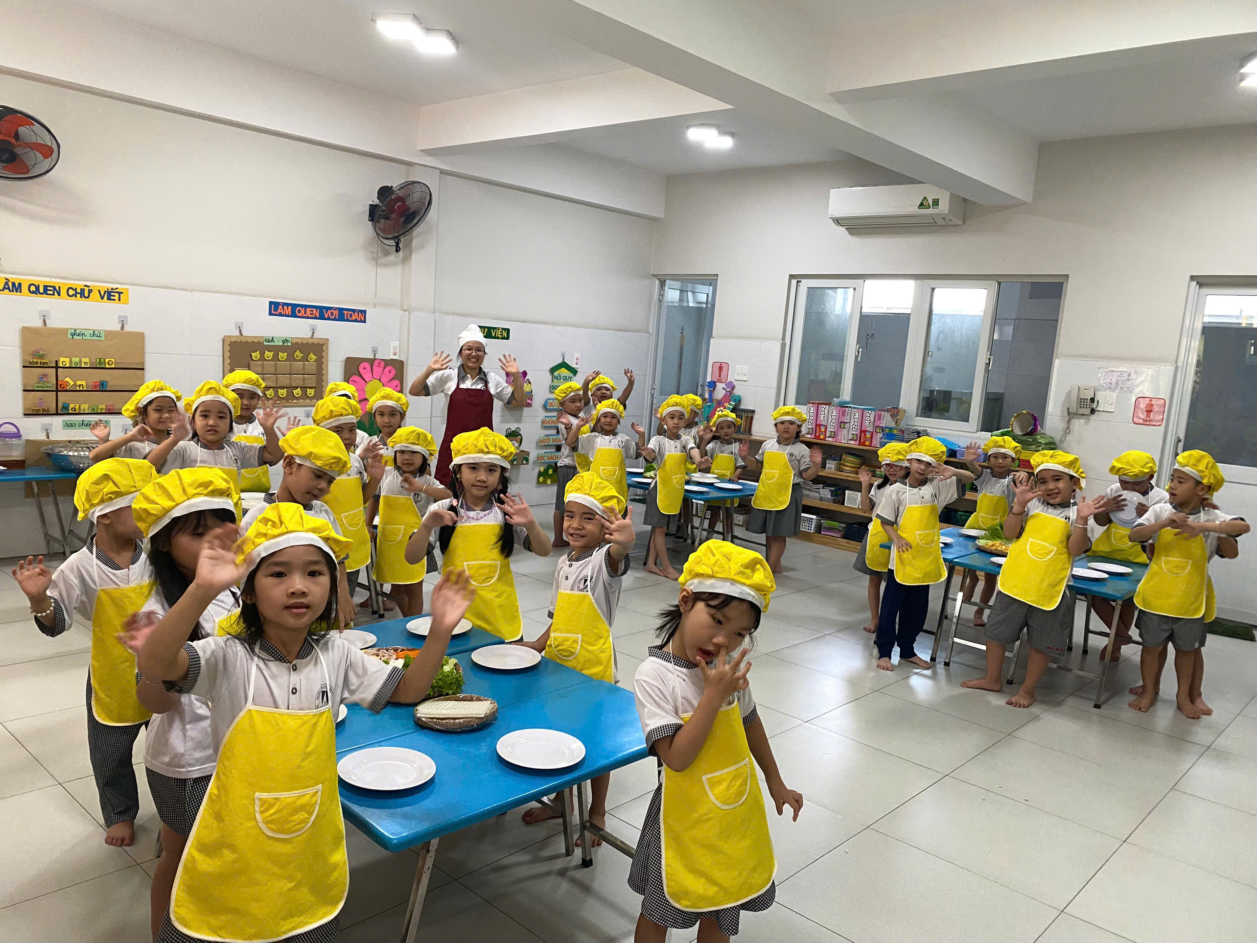 làm gỏi cuốn 